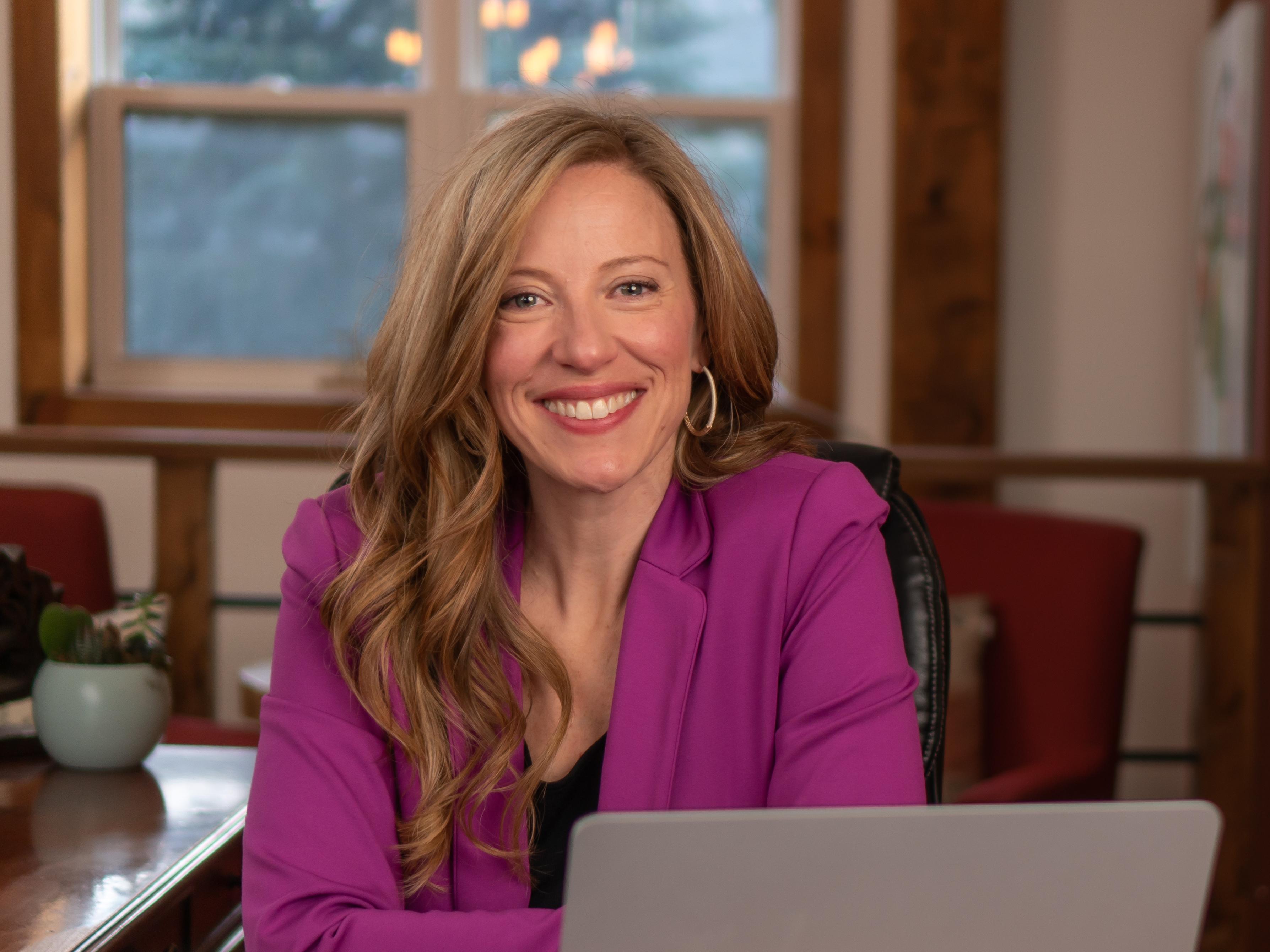 Sarah McVanel Headshot 2023 - 2