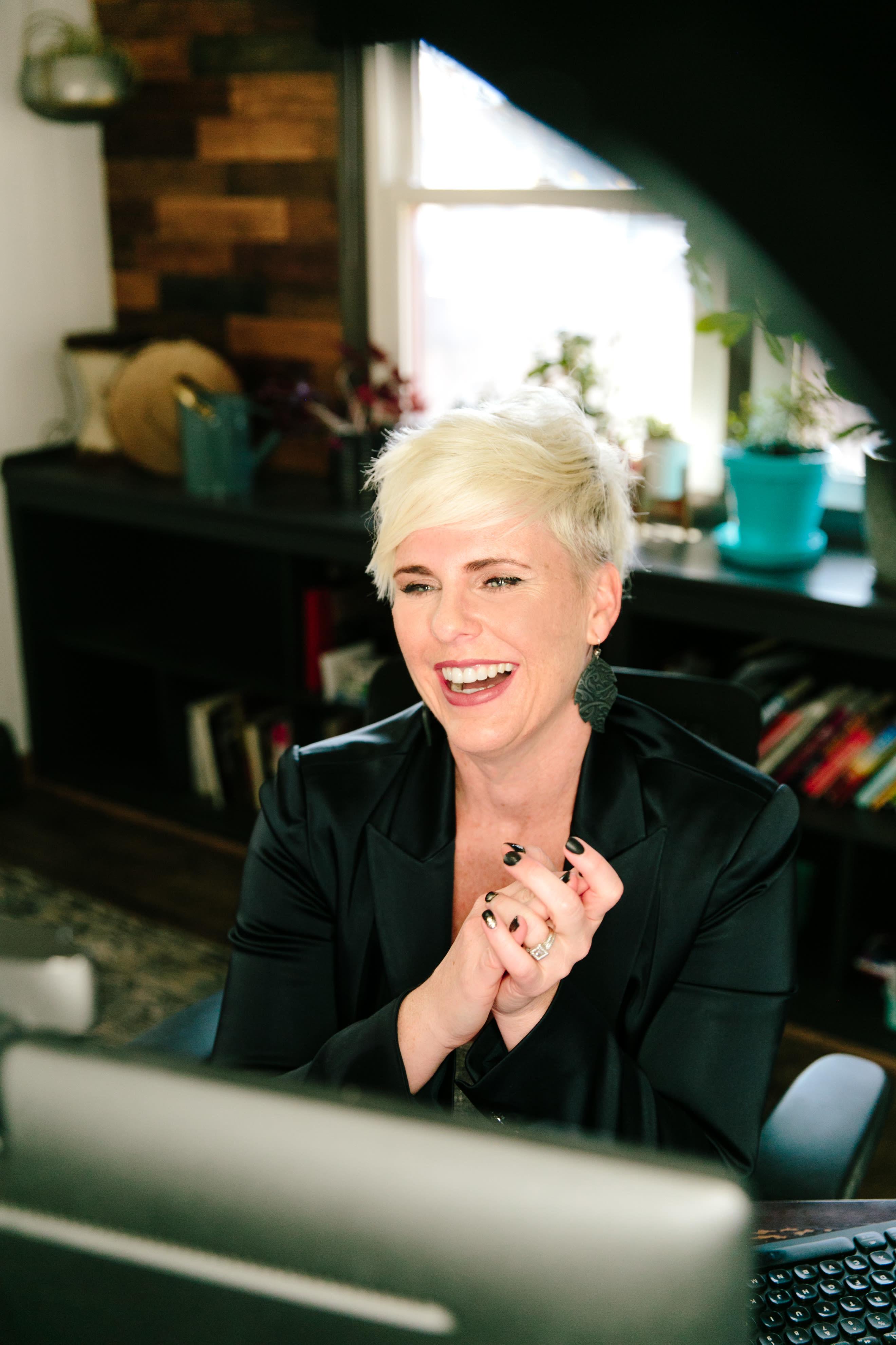 Amber Swenor skilled with providing engaging virtual presentations