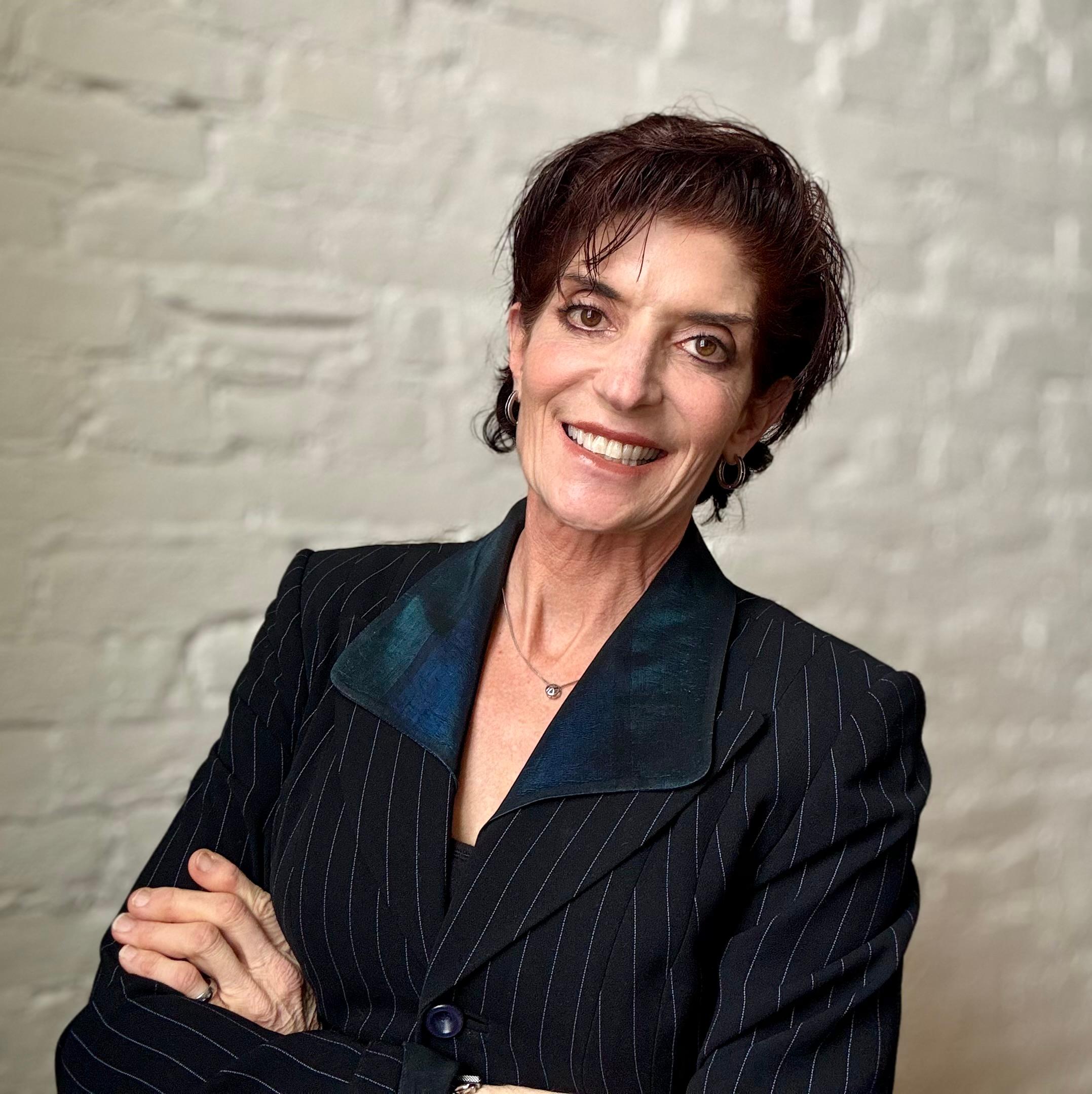 Terri Lundberg warm pose