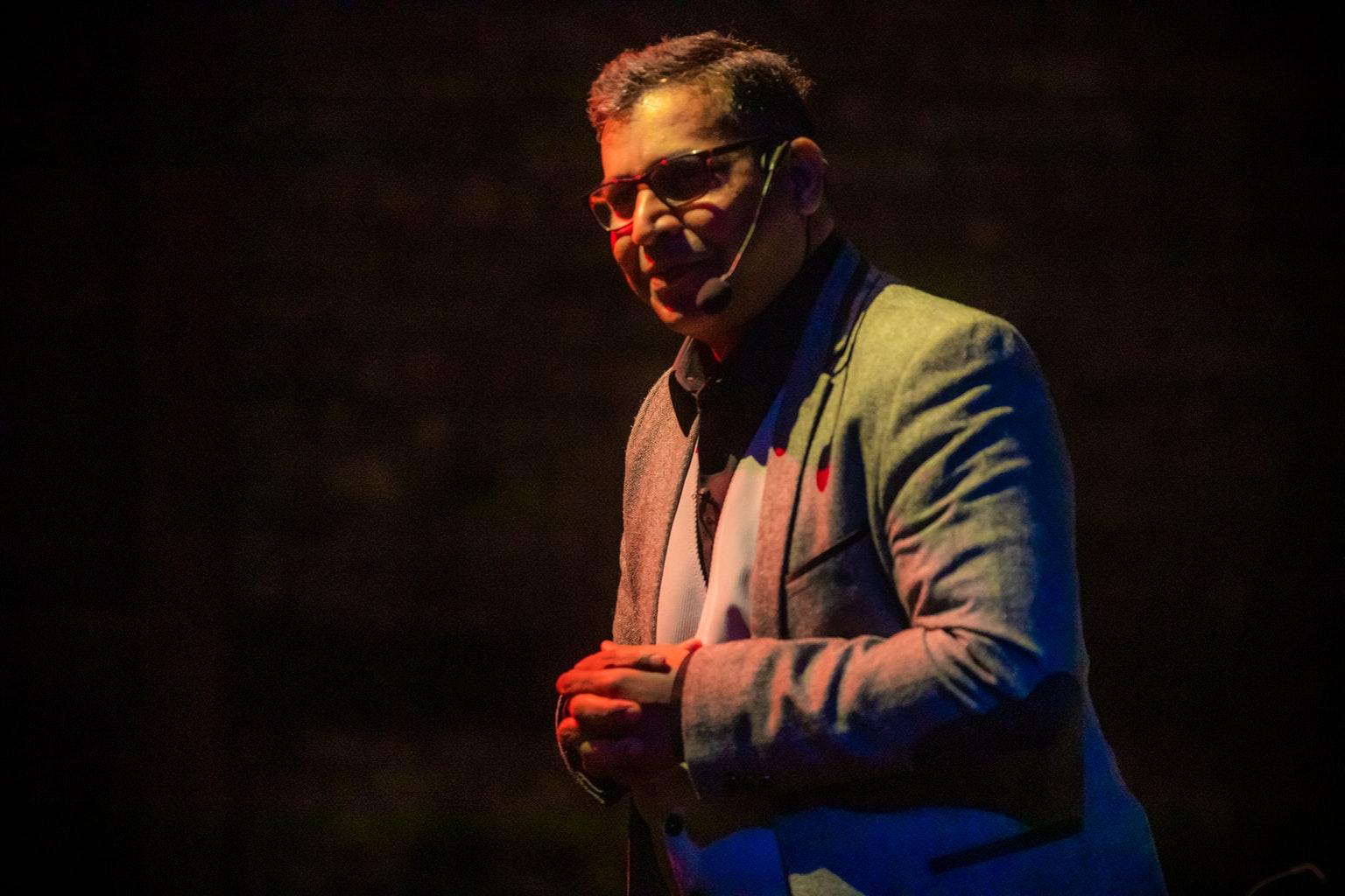 Deva I Justhy - Action 3