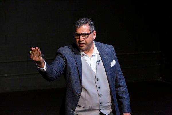 Deva I Justhy - Action 4